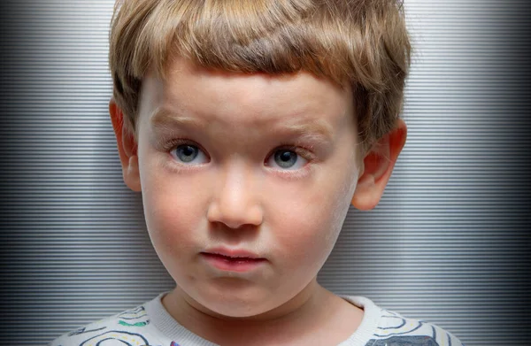 4歳男性スタジオポートレート — ストック写真