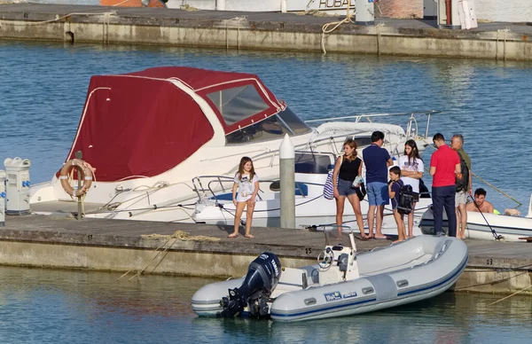 Italie Sicile Méditerranée Marina Ragusa Province Raguse Juin 2020 Personnes — Photo