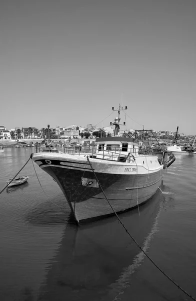 Talya Akdeniz Sicilya Scoglitti Ragusa Eyaleti Limanda Ahşap Balıkçı Tekneleri — Stok fotoğraf