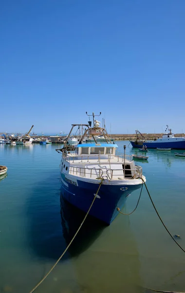 Itália Mar Mediterrâneo Sicília Scoglitti Província Ragusa Junho 2020 Barcos — Fotografia de Stock