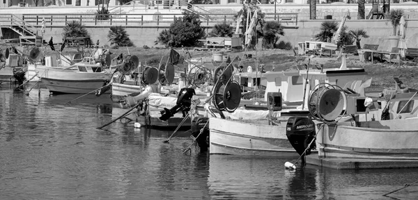 Italia Sicilia Scoglitti Provincia Ragusa Junio 2020 Barcos Pesqueros Sicilianos —  Fotos de Stock