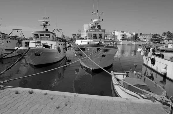 Olaszország Szicília Scoglitti Ragusa Tartomány Szicíliai Fahalászhajók Kikötőben — Stock Fotó