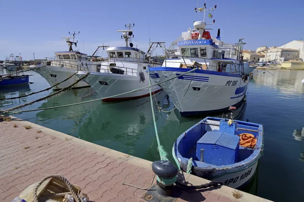 意大利 西西里 斯科普里蒂 拉古萨省 港口的西西里木船 — 图库照片