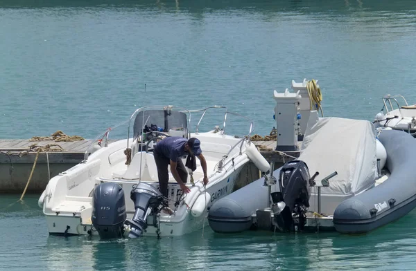 Italie Sicile Méditerranée Marina Ragusa Province Raguse Juin 2020 Homme — Photo