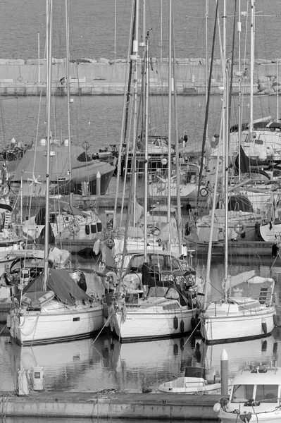 Talya Sicilya Akdeniz Marina Ragusa Haziran 2020 Gün Batımında Limanda — Stok fotoğraf