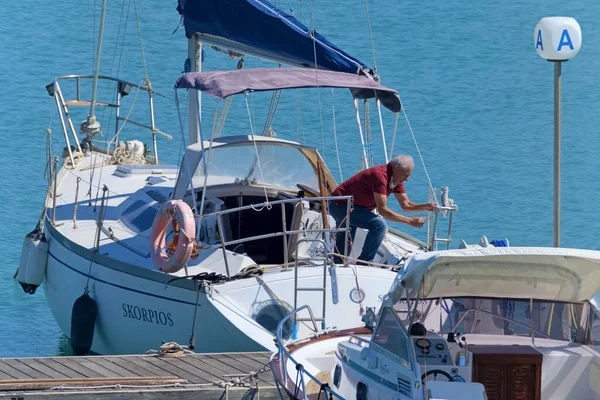 Italien Sizilien Mittelmeer Marina Ragusa Provinz Ragusa Juni 2020 Mann — Stockfoto