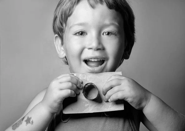 자신의 카메라를 아이의 스튜디오 — 스톡 사진