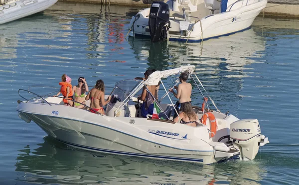 Itália Sicília Mar Mediterrâneo Marina Ragusa Província Ragusa Julho 2020 — Fotografia de Stock