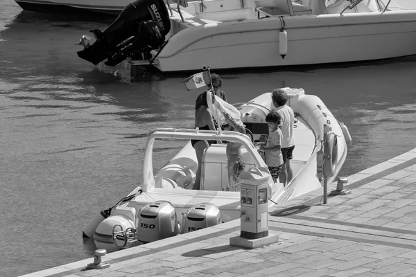 Italien Sizilien Mittelmeer Marina Ragusa Provinz Ragusa August 2020 Menschen — Stockfoto