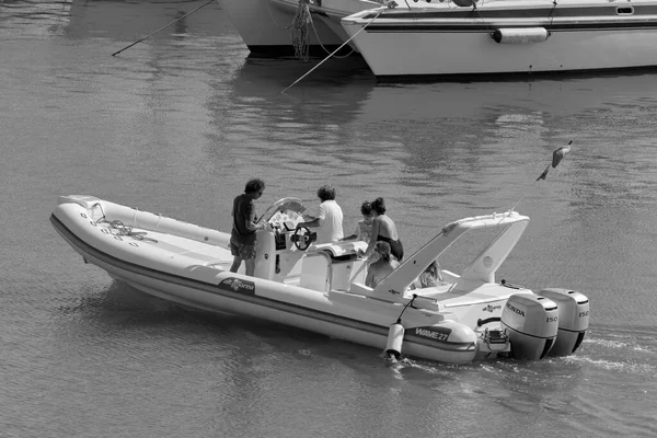 Italien Sizilien Mittelmeer Marina Ragusa Provinz Ragusa August 2020 Menschen — Stockfoto