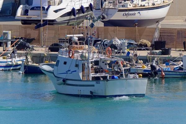 Italia Sicilia Marina Ragusa Provincia Ragusa Agosto 2020 Barcos Pesqueros — Foto de Stock