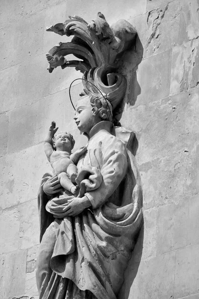 Italy Sicily Scicli Ragusa Province Religious Statue Ignazio Cathedral Baroque — стоковое фото