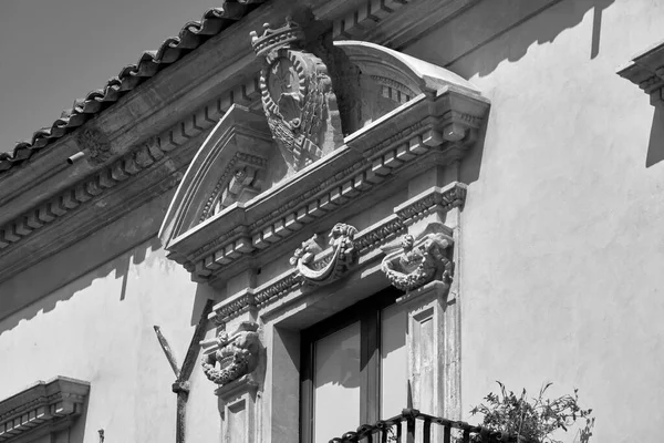 Itálie Sicílie Scicli Provincie Ragusa Barokní Fasáda Paláce Balkón Století — Stock fotografie