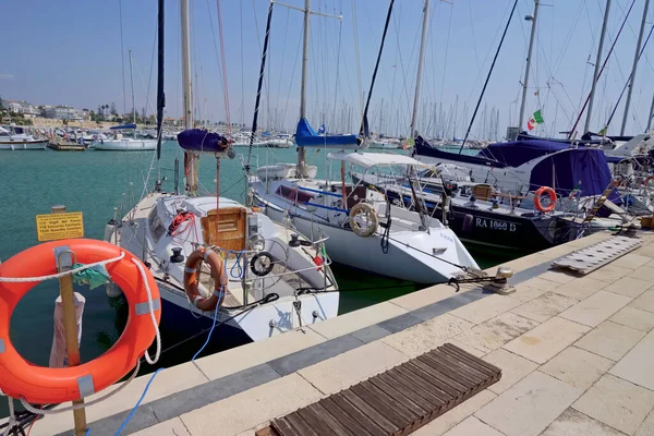 意大利 西西里 地中海 拉古萨海 拉古萨省 2020年9月18日 港口豪华游艇 Editorial — 图库照片