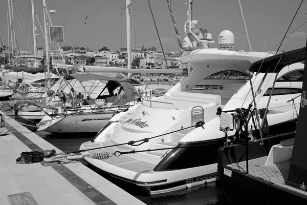 Italien Sicilien Medelhavet Marina Ragusa Ragusaprovinsen September 2020 Lyxjakter Hamnen — Stockfoto