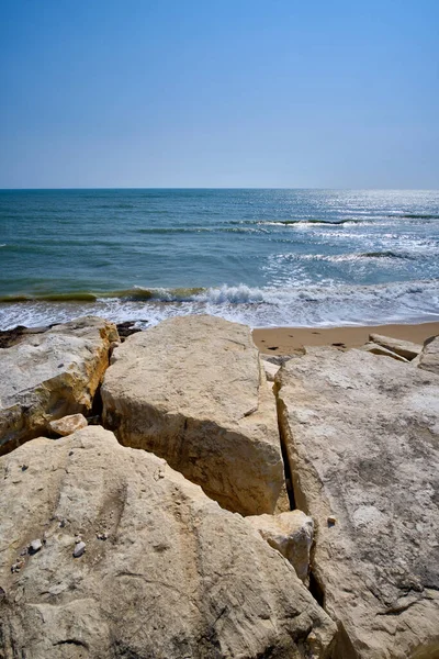 Italie Sicile Mer Méditerranée Littoral Sablonneux Sud Est Brise Lames — Photo