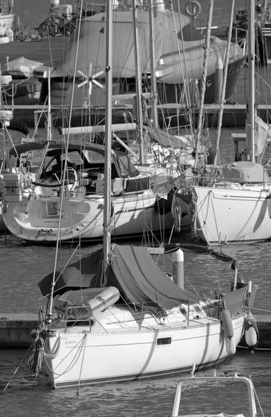 Italien Sicilien Medelhavet Marina Ragusa Ragusaprovinsen September 2020 Lyxjakter Hamnen — Stockfoto