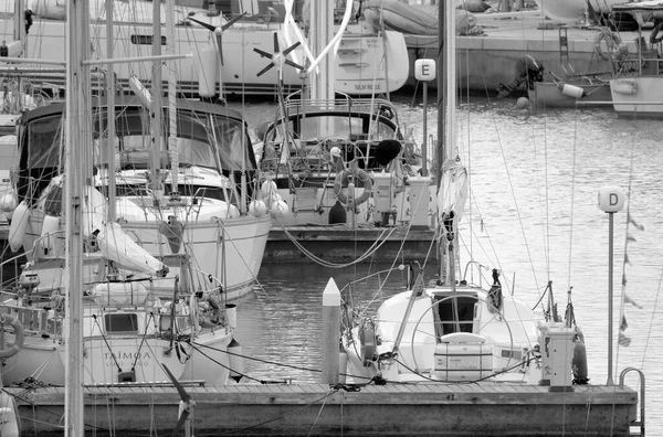 Italien Sicilien Medelhavet Marina Ragusa Ragusaprovinsen September 2020 Segelbåtar Hamnen — Stockfoto