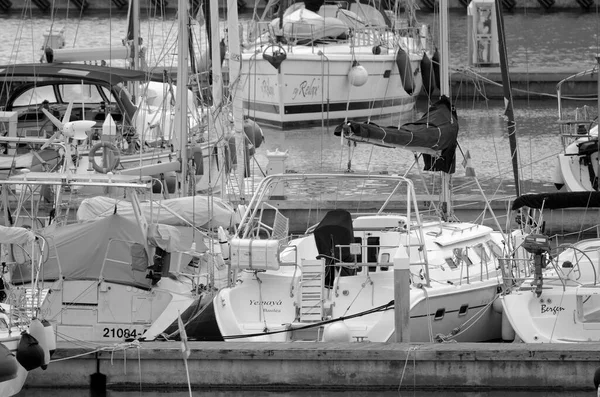 Italien Sicilien Medelhavet Marina Ragusa Ragusaprovinsen September 2020 Segelbåtar Hamnen — Stockfoto