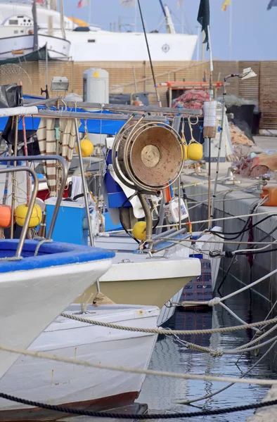 Italien Sizilien Marina Ragusa Provinz Ragusa Sizilianische Holzfischerboote Hafen — Stockfoto