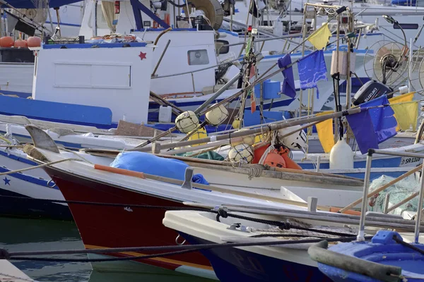 Italien Sizilien Marina Ragusa Provinz Ragusa Oktober 2020 Sizilianische Fischerboote — Stockfoto