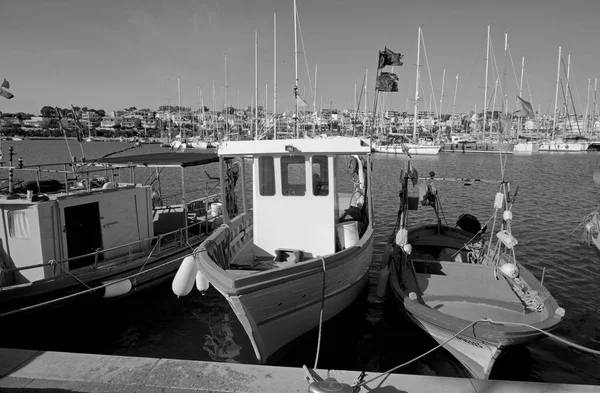 Talya Sicilya Marina Ragusa Ragusa Eyaleti Limanda Tahtadan Balıkçı Tekneleri — Stok fotoğraf