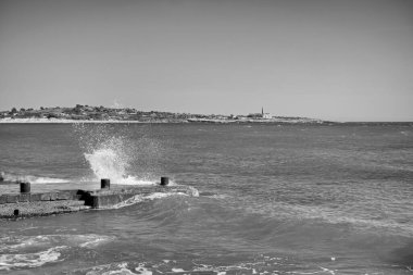 İtalya, Sicilya, Akdeniz, Sampieri (Ragusa Eyaleti), Sicilya 'nın güneydoğu kayalık kıyı şeridi manzarası