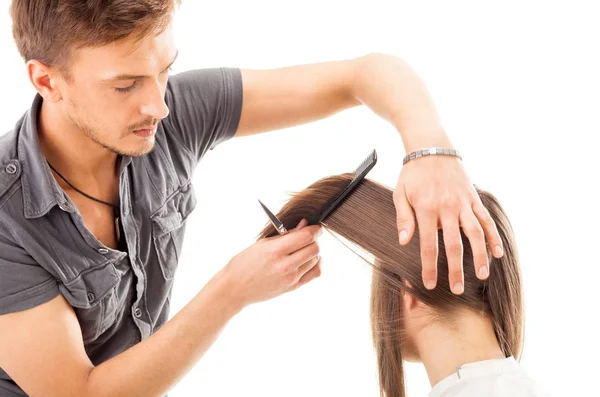 長い髪のモデル 白い背景で隔離のプロの美容師 — ストック写真