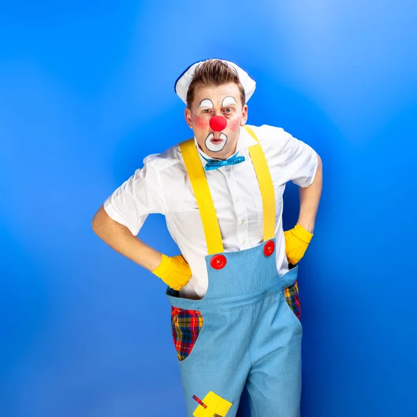 Legrační klaun s veselým úsměvem — Stock fotografie