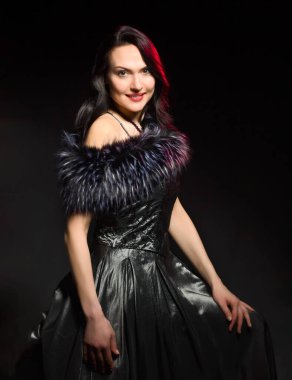 Çekici bir kadın portresi.