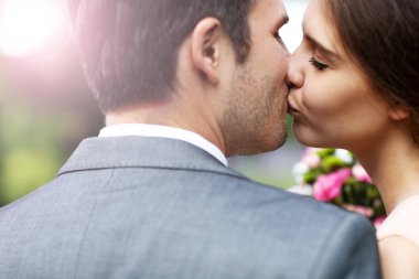 Güzel düğün çifti düğün keyfi