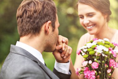 Güzel düğün çifti düğün keyfi