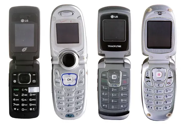 Oude Mobiele Telefoons Geïsoleerd Witte Achtergrond Stockfoto