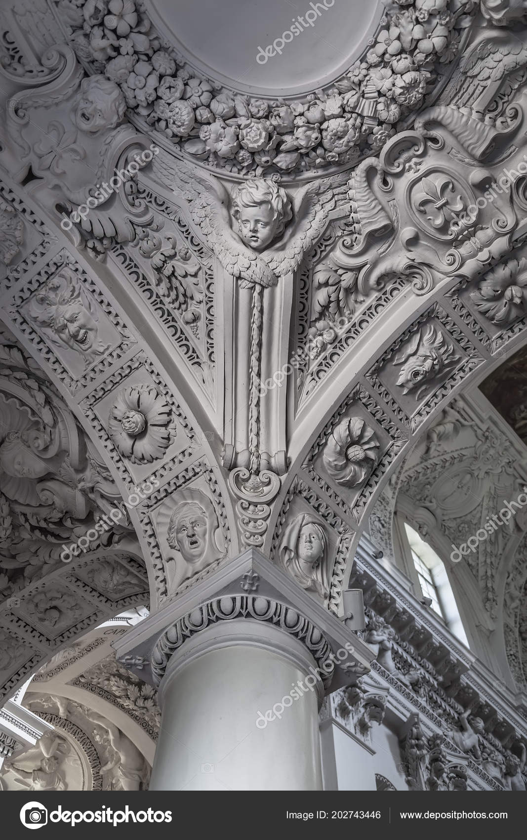 Vilnius Lithuania May 2018 Rich Decoration Ceiling Stucco Molding