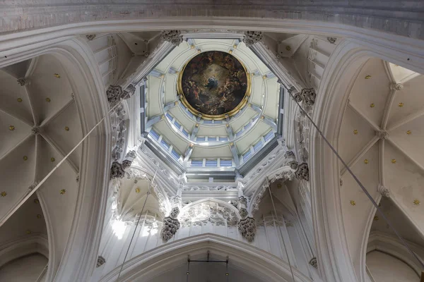 アントワープ ベルギー 2018 ドームのアントワープの聖母大聖堂の ベルギー 聖母の大聖堂は ローマ カトリック教会の最大の寺院の一つ アントワープの大聖堂 — ストック写真