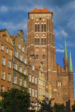 Katolik Kilisesi St. Mary veya kutsal bakire Meryem - Gdansk, dünyanın en büyük tuğla kilisede olmak hangi yerliler düşünün bir kilisede varsayımı Bazilikası