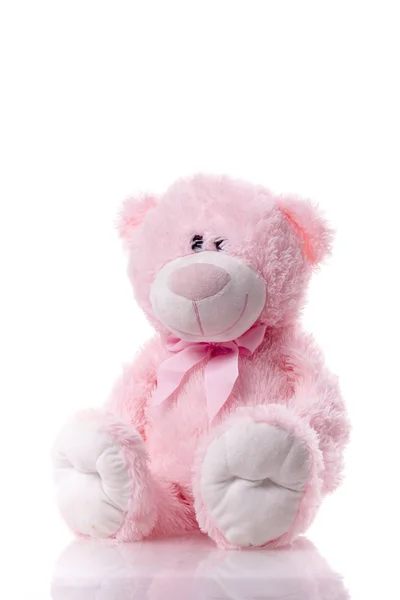 Precioso oso oso de peluche rosa lindo aislado sobre fondo blanco . — Foto de Stock