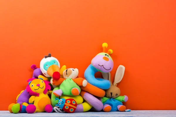 Conjunto de coloridos juguetes para niños marco. Copiar espacio para texto — Foto de Stock