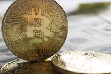 Bitcoin altın para. Kripto para birimi konsepti. Sanal para birimi arkaplanı.
