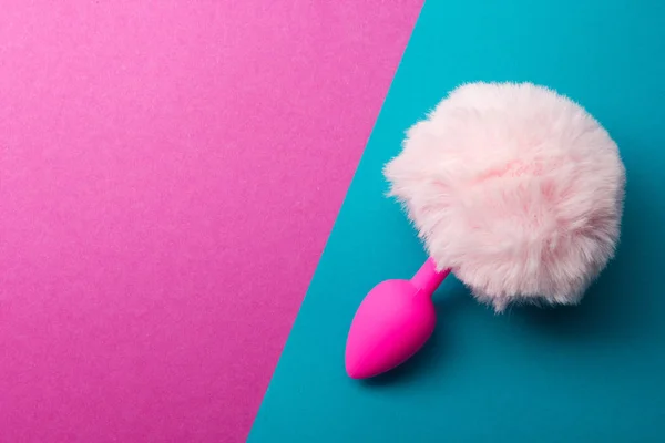 Brinquedo sexual para adulto no fundo rosa . — Fotografia de Stock