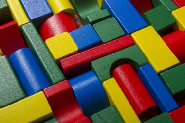 Beyaz zemin üzerine eğitim gelişmekte olan oyuncak çerçeve çocuklar. Üstten Görünüm. Düz yatıyordu. Metin için yer kopyalayın