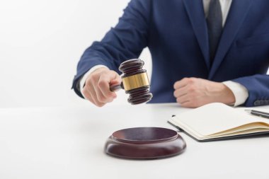 Hukuk, tavsiye ve yasal hizmetler kavramı. Avukat ve takım toplantısı hukuk firmasında avukat.