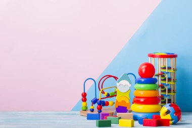 Çocuk oyuncakları arka plan. Metin için alan kopyalama.