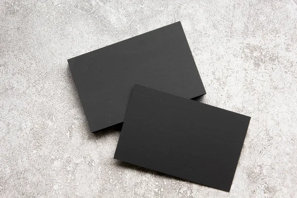 Geçmişinde siyah kartvizit yok. Kimlik tasarımı, şirket şablonları, şirket tarzı. Düz yatıyordu