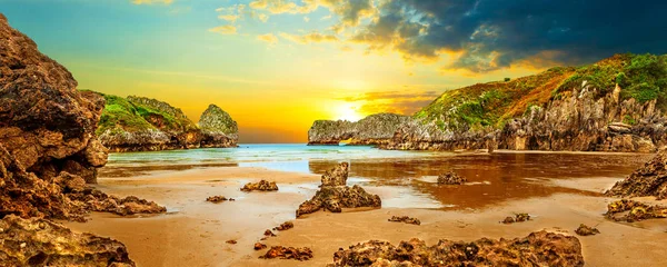 Impresionante Paisaje Costa Playa Acantilados Cantabria España Vive Paisaje Playa — Foto de Stock