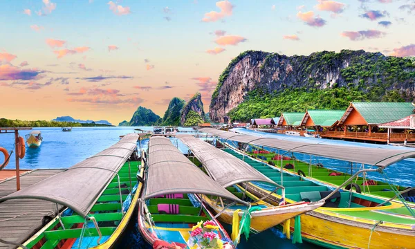 Manzara Phuket manzara. Deniz manzarası ve paradisiacal plaj — Stok fotoğraf