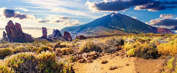 Вулкан Тейде з панорамою Ллано де Уракао Пустеля. — стокове фото