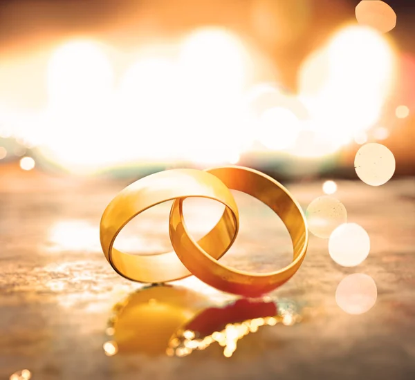 Naturaleza muerta de los anillos de boda —  Fotos de Stock