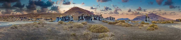 Landschaftliche Berge Vulkane Und Krater Wilder Landschaft Vulkanische Landschaft Timanfaya — Stockfoto