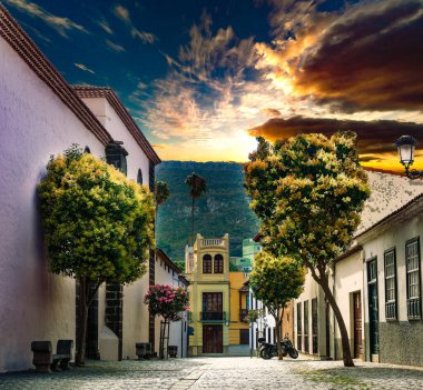 Kanarya Adaları. Tenerife, La laguna Köyü. Kanarya 'da seyahat ve turizm..